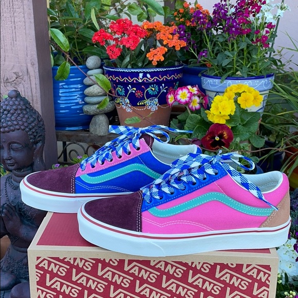 Vans Shoes - NIB Multicolor Old Skool Vans Sz 9.5